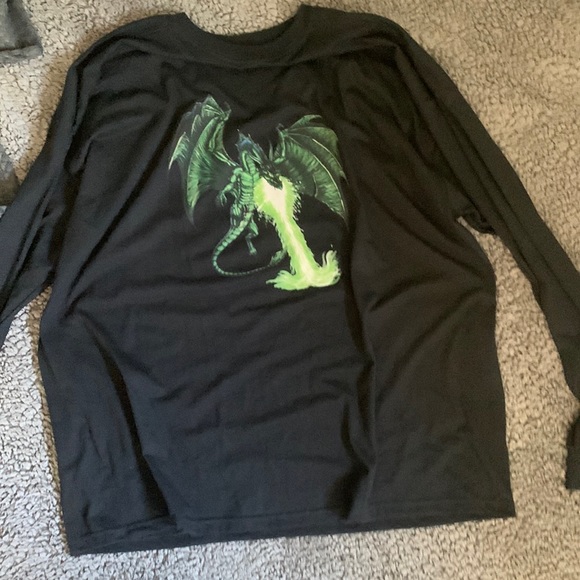 Gildan Other - y2k grunge shirt